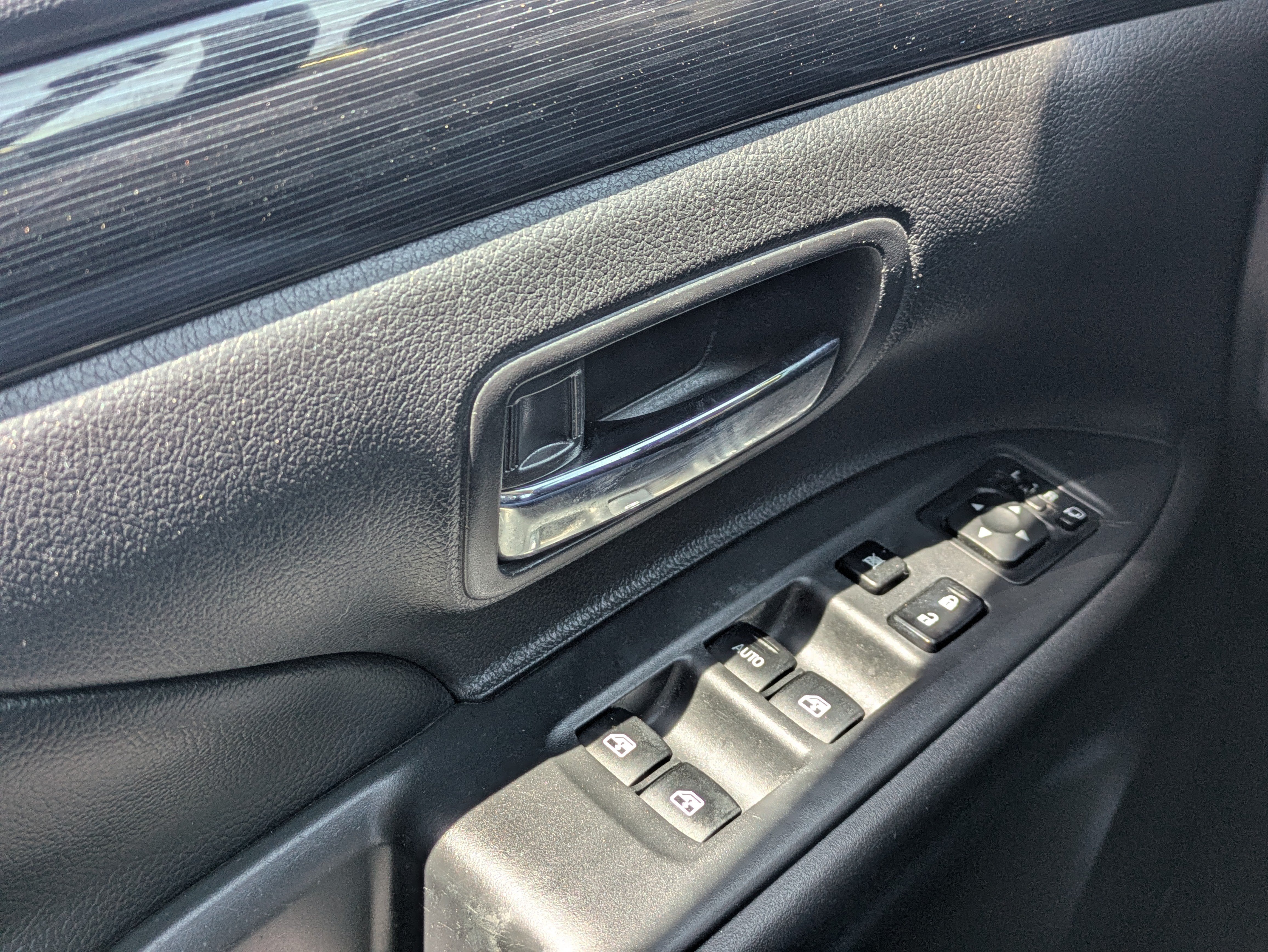 Used 2016 Mitsubishi Outlander SE FWD image 27