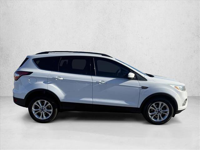 Used 2018 Ford Escape SE image 4