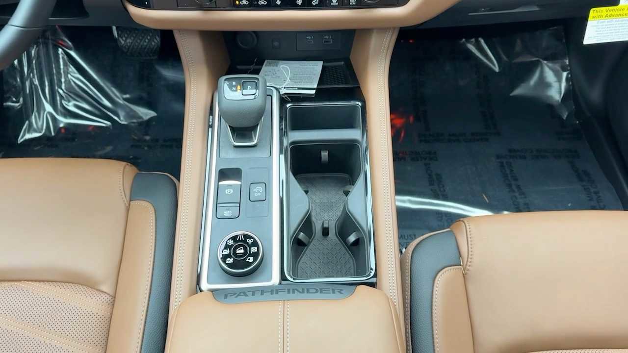 New 2025 Nissan Pathfinder Platinum w/ Cargo Package image 15