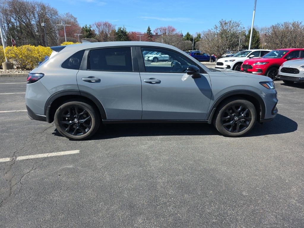 Used 2024 Honda HR-V Sport image 8
