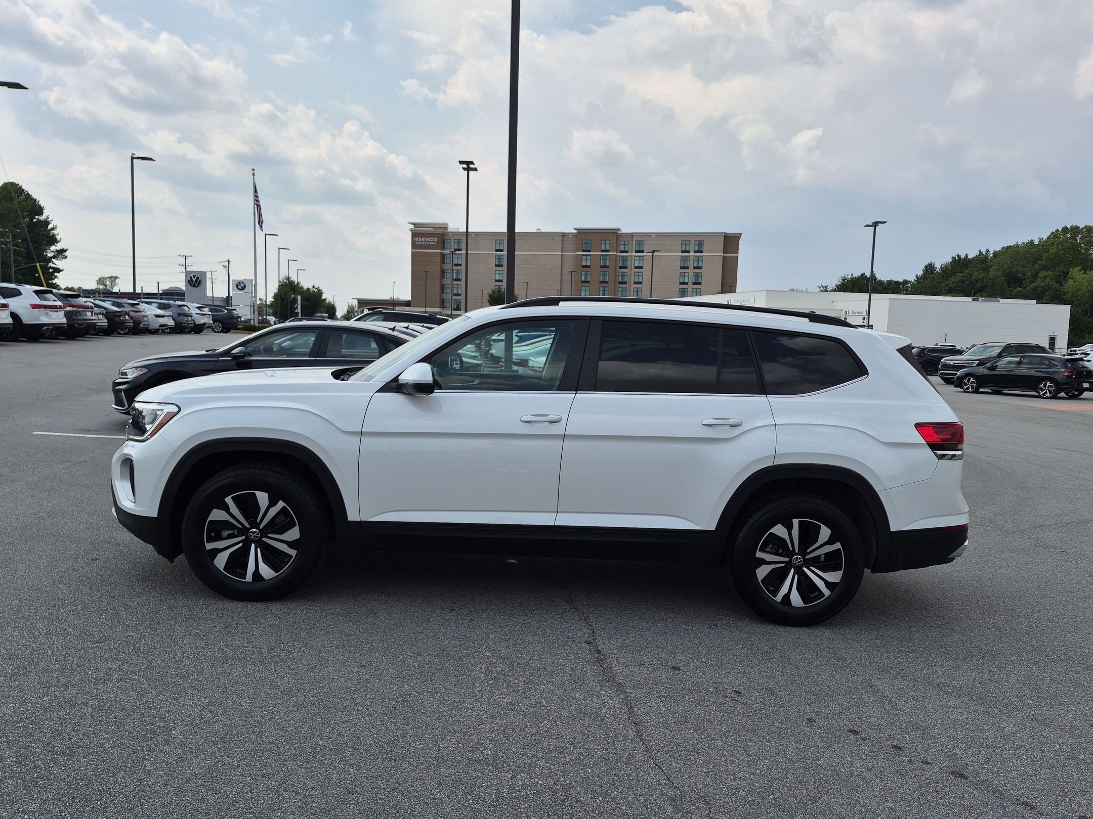 Used 2026 Volkswagen Atlas SE AWD/4WD image 6