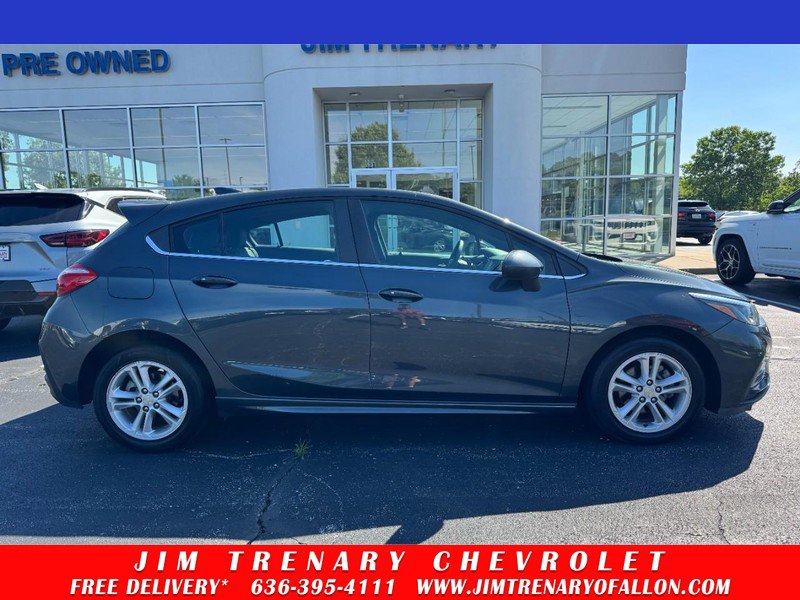 Used 2018 Chevrolet Cruze LT w/ Convenience Package FWD image 1