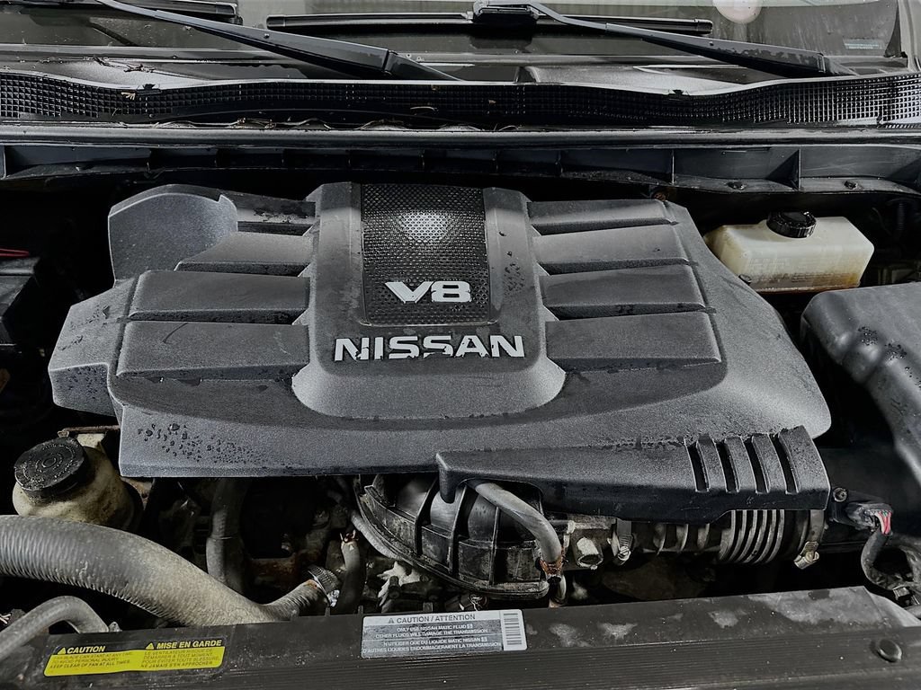Used 2018 Nissan Titan Platinum Reserve AWD/4WD image 29