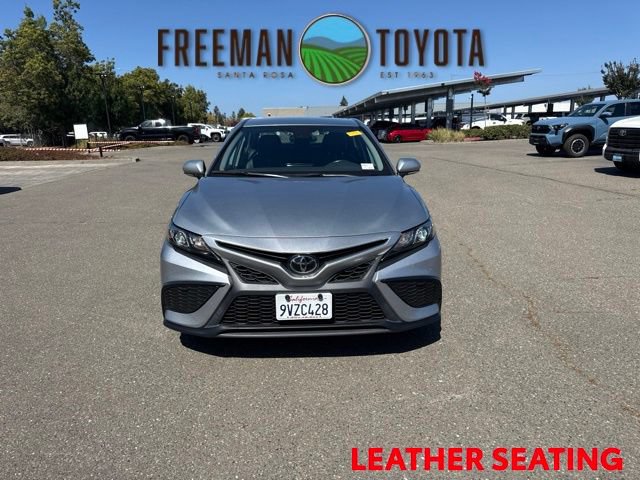 Used 2023 Toyota Camry SE FWD image 3