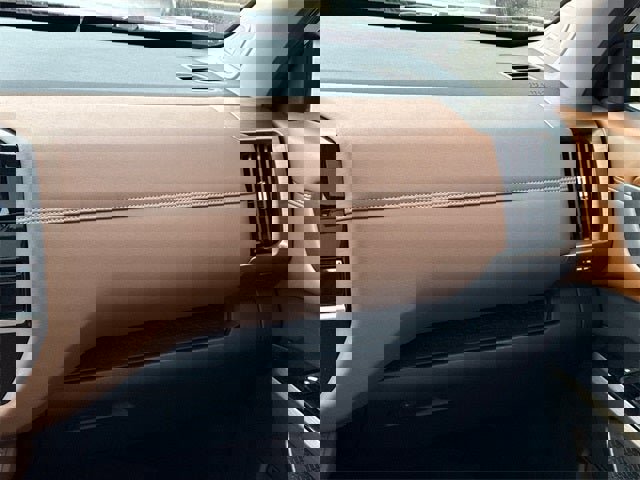 Used 2022 Nissan Pathfinder Platinum w/ Lighting Package (N93) image 17