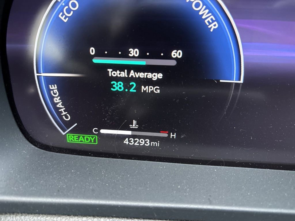 Used 2023 Toyota Crown XLE image 27