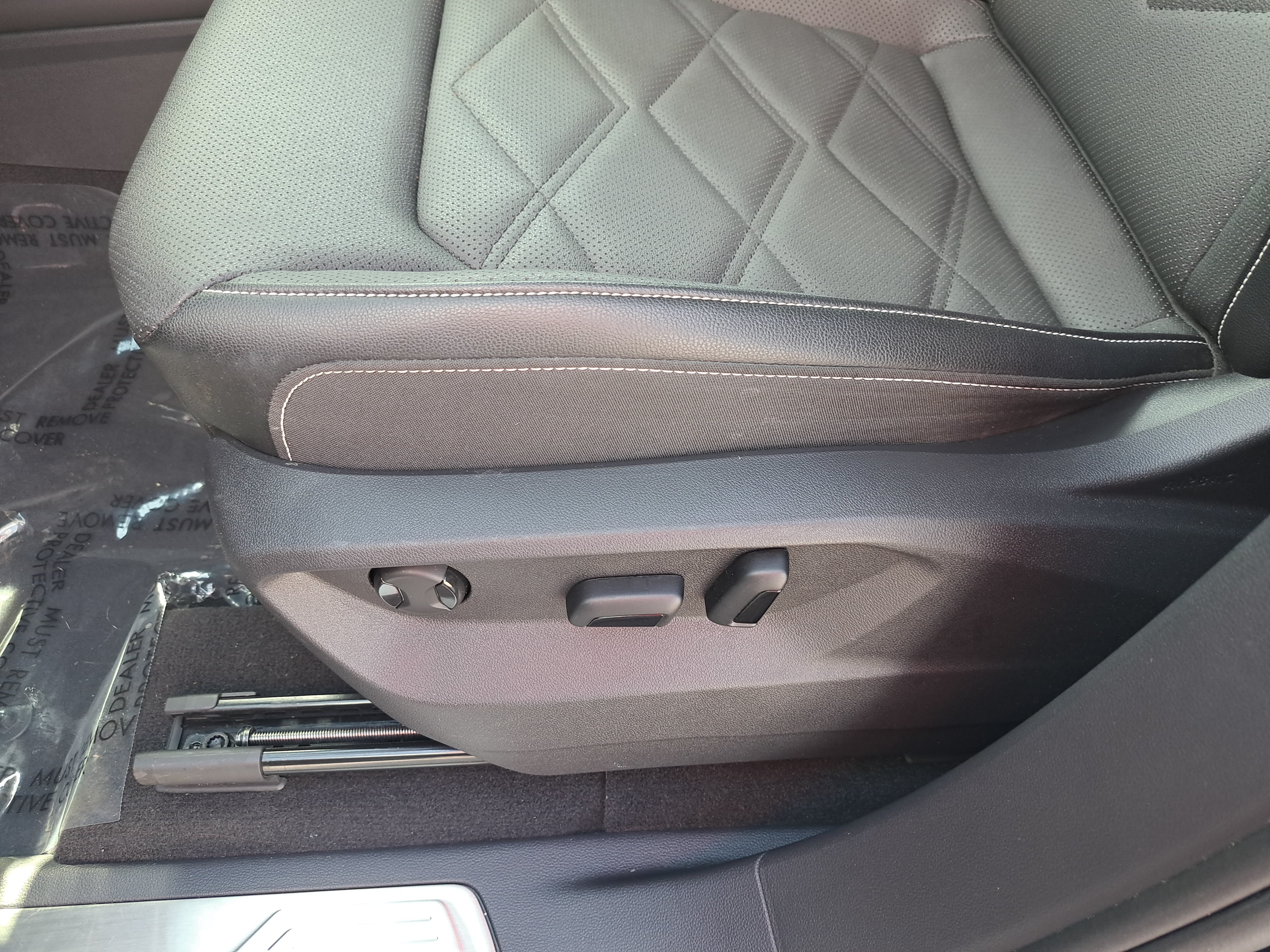 Certified 2024 Volkswagen Atlas SE FWD image 29