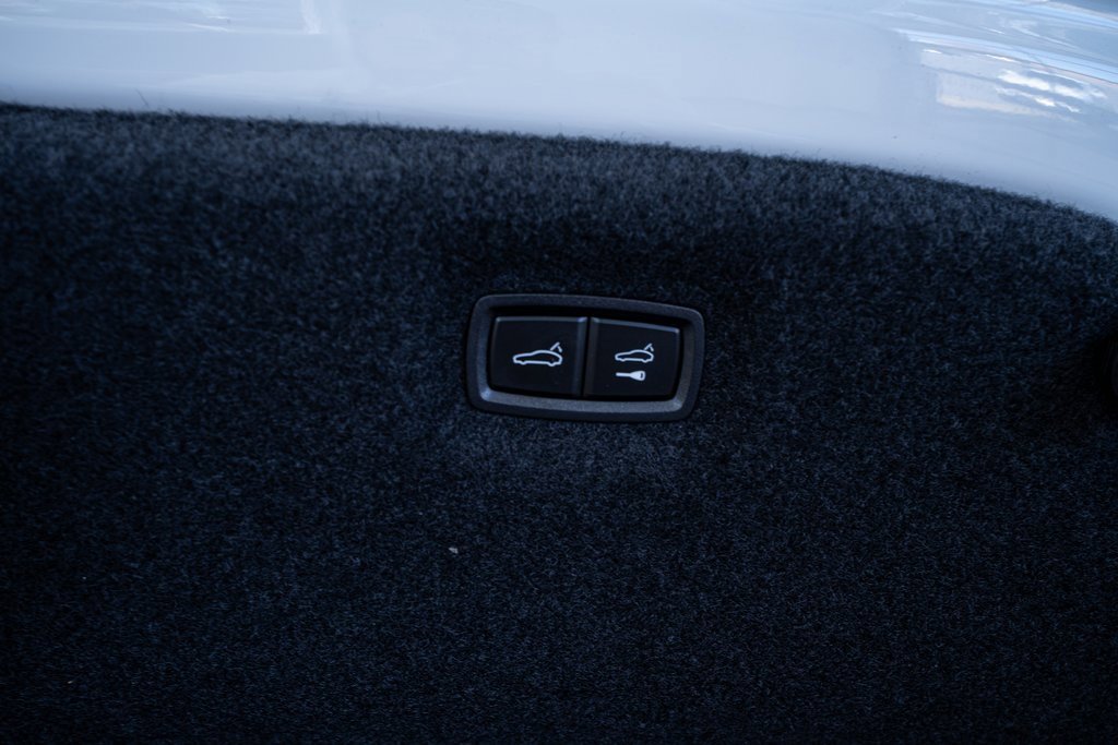 Used 2024 Audi e-tron GT Prestige image 65