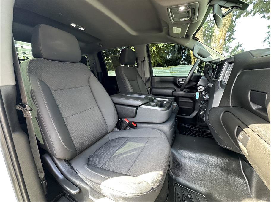 Used 2021 Chevrolet Silverado 2500 Custom w/ Custom Value Package AWD/4WD image 4