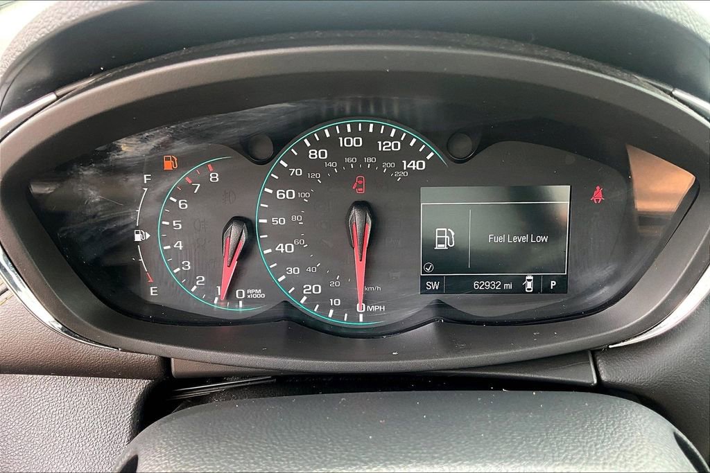 Used 2020 Chevrolet Trax LT w/ LT Convenience Package FWD image 28