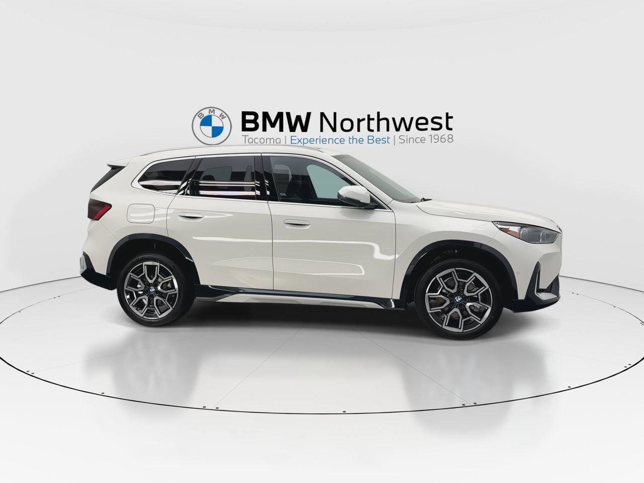 New 2025 BMW X1 xDrive28i w/ Technology Package image 5