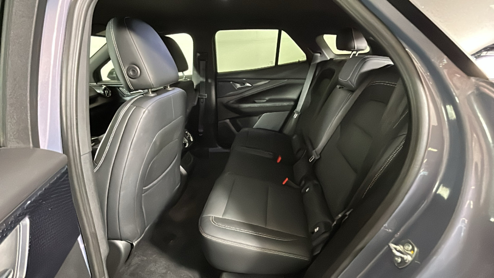 Used 2024 Chevrolet Blazer EV LT AWD/4WD image 34