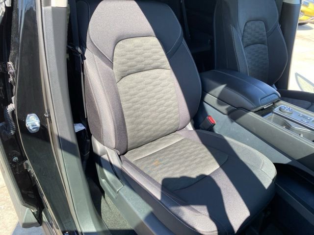 Used 2024 Nissan Pathfinder SV image 35