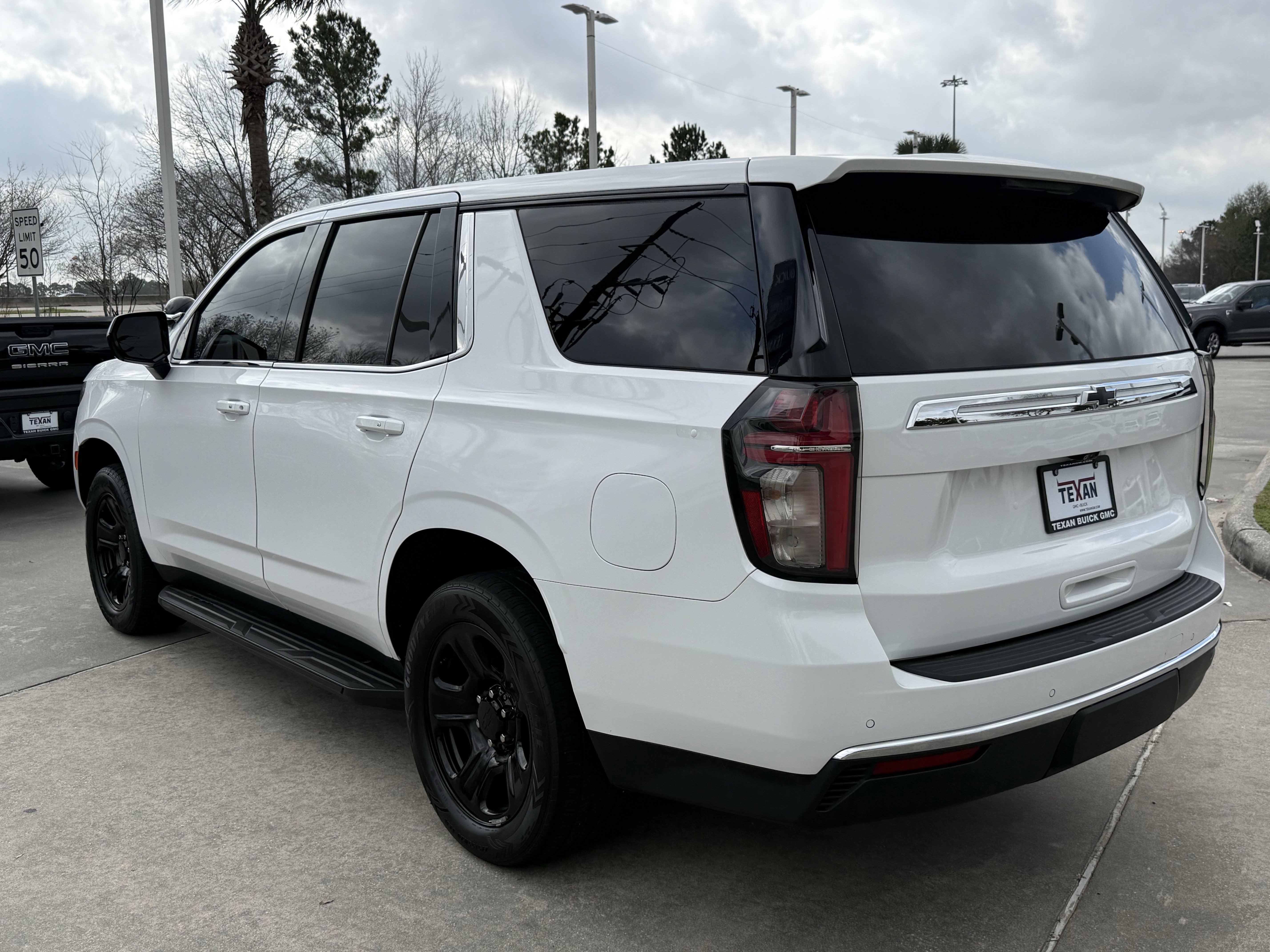 Used 2021 Chevrolet Tahoe 2WD w/ Remote Keyless Entry Package image 7