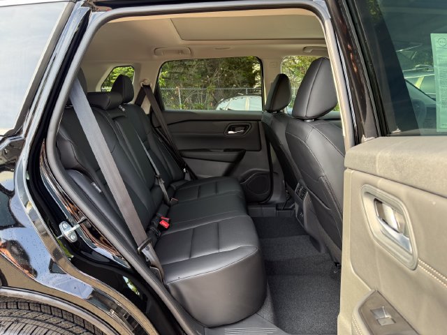 New 2026 Nissan Rogue Dark Armor AWD/4WD image 10
