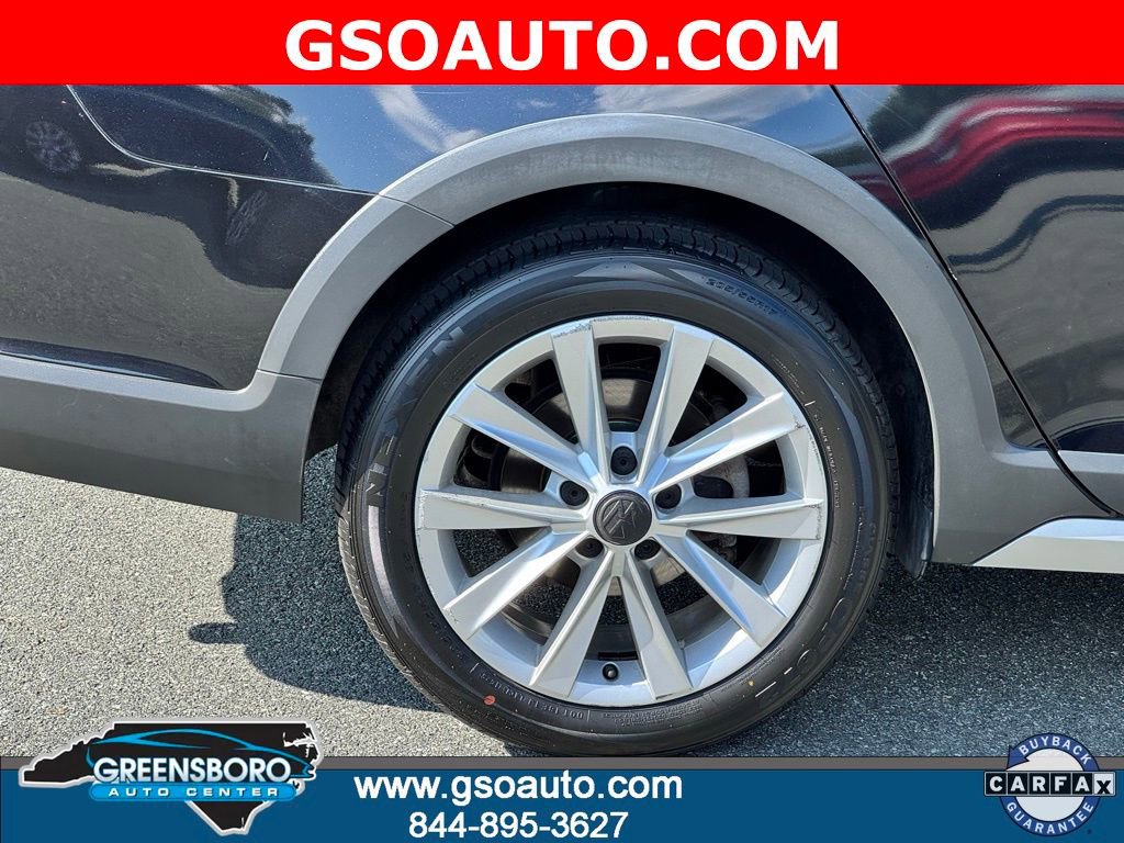 Used 2018 Volkswagen Golf Alltrack SE image 37
