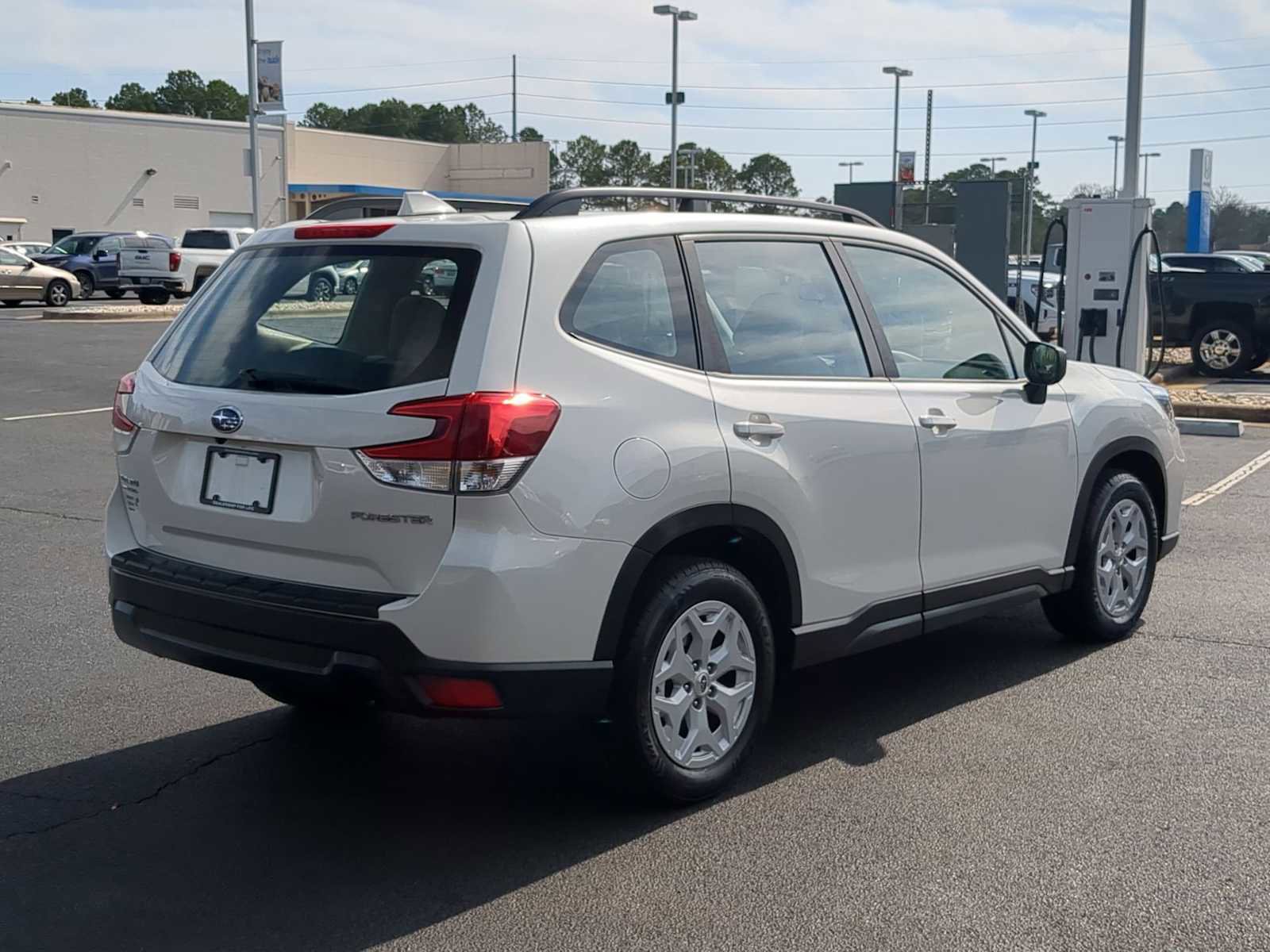 Used 2020 Subaru Forester w/ Alloy Wheel Package AWD/4WD image 8