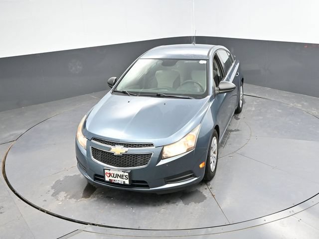 Used 2012 Chevrolet Cruze LS FWD image 33