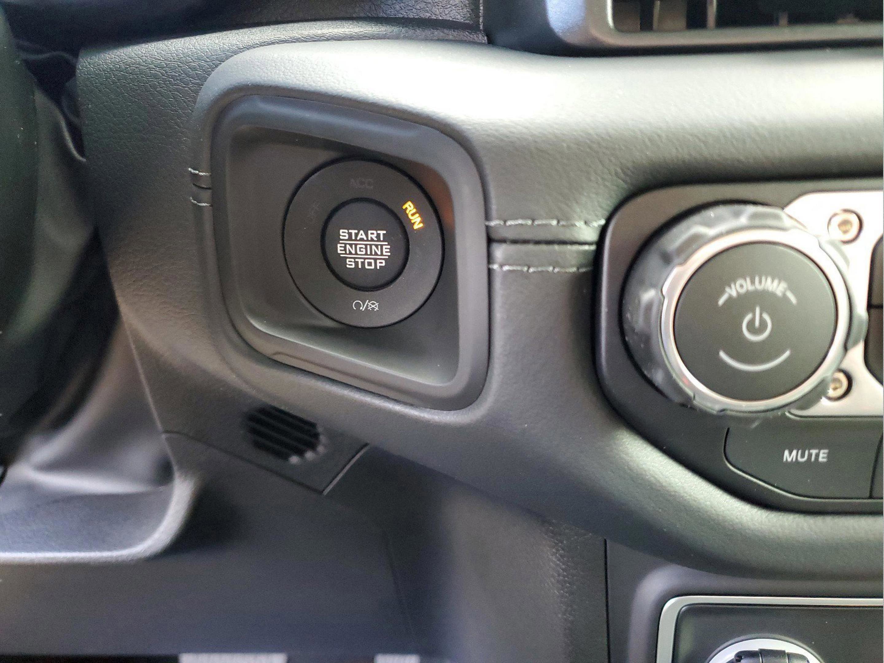 New 2026 Jeep Gladiator Mojave image 6