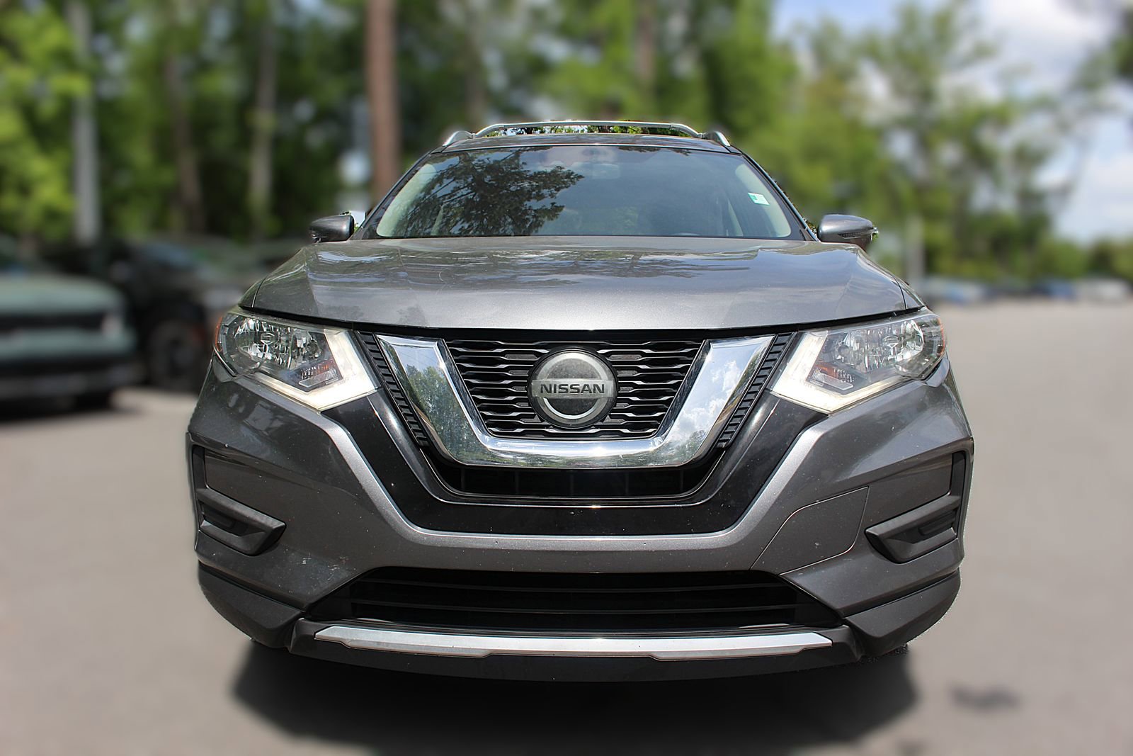 Used 2020 Nissan Rogue SV w/ Premium Package image 13