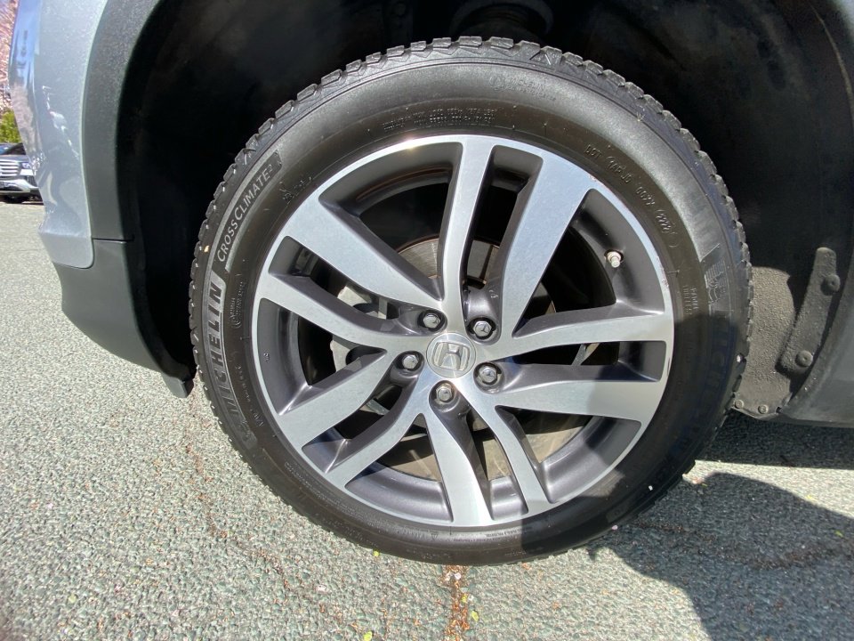 Used 2017 Honda Pilot Elite image 31