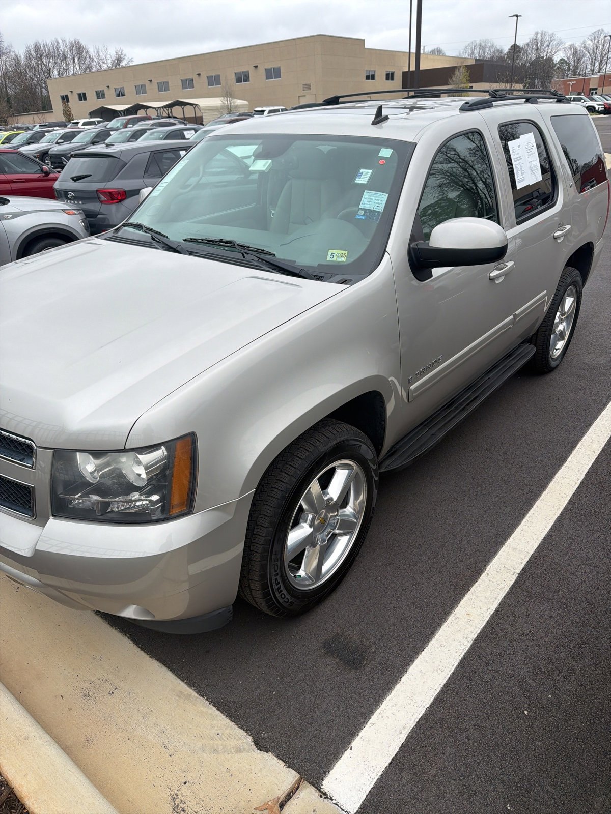 Used 2009 Chevrolet Tahoe LT image 1