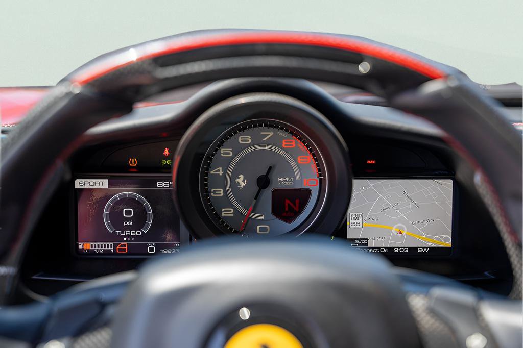 Used 2017 Ferrari 488 GTB RWD image 35