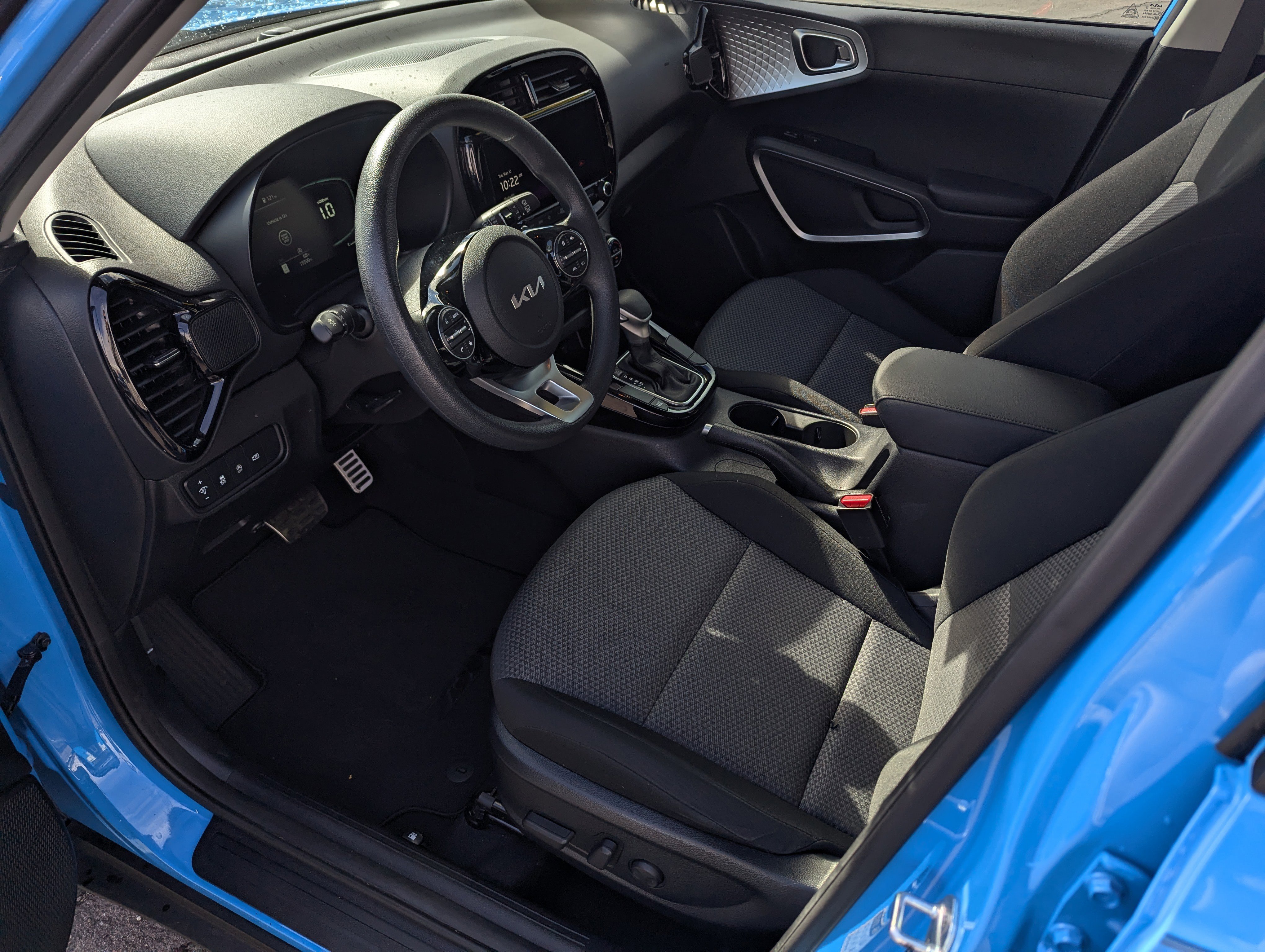 Used 2023 Kia Soul S image 9