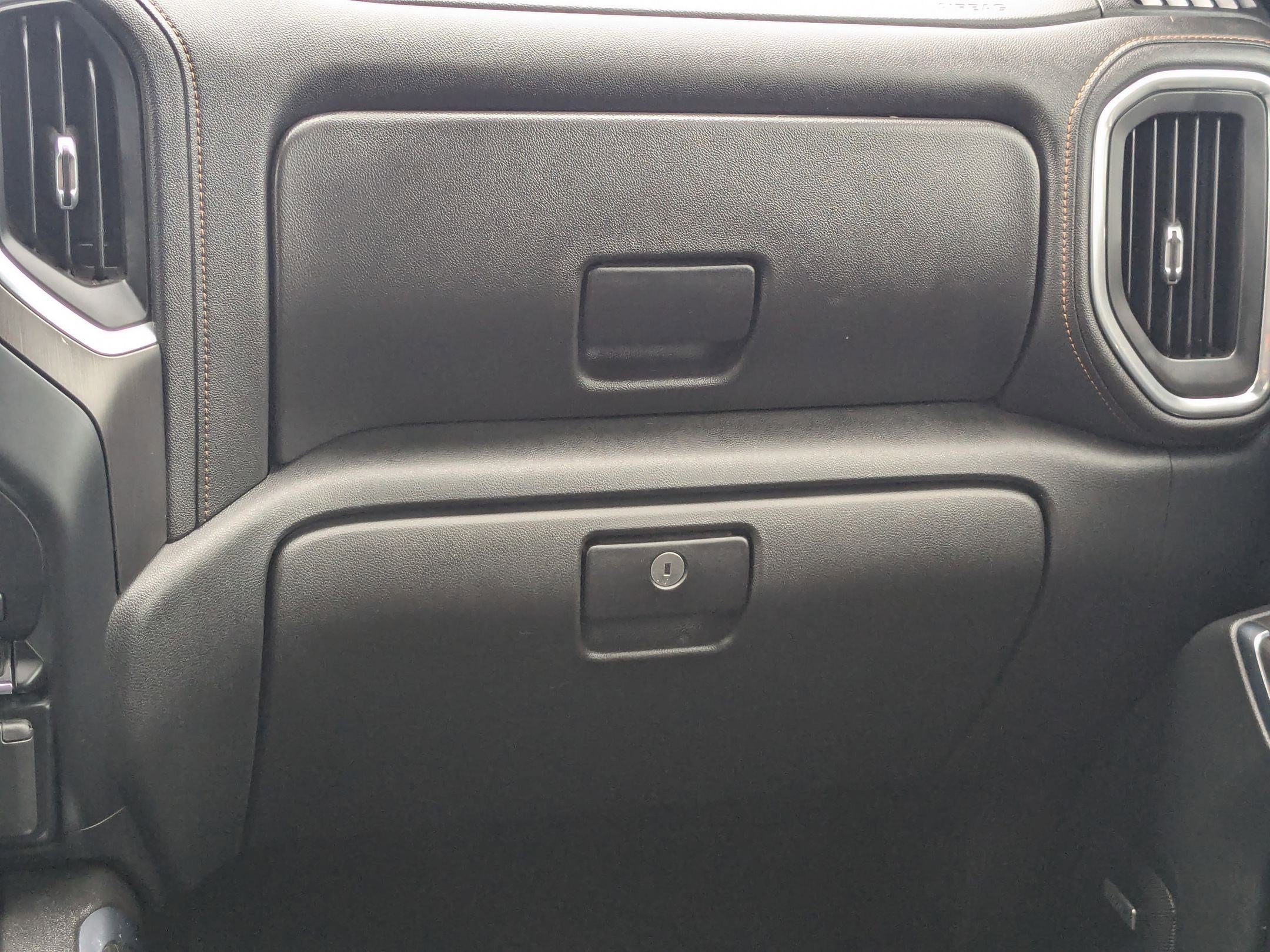 Used 2021 GMC Sierra 2500 AT4 w/ AT4 Premium Plus Package image 29