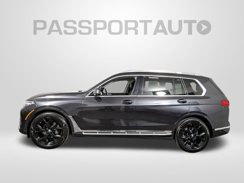 Used 2022 BMW X7 xDrive40i w/ Executive Package image 2
