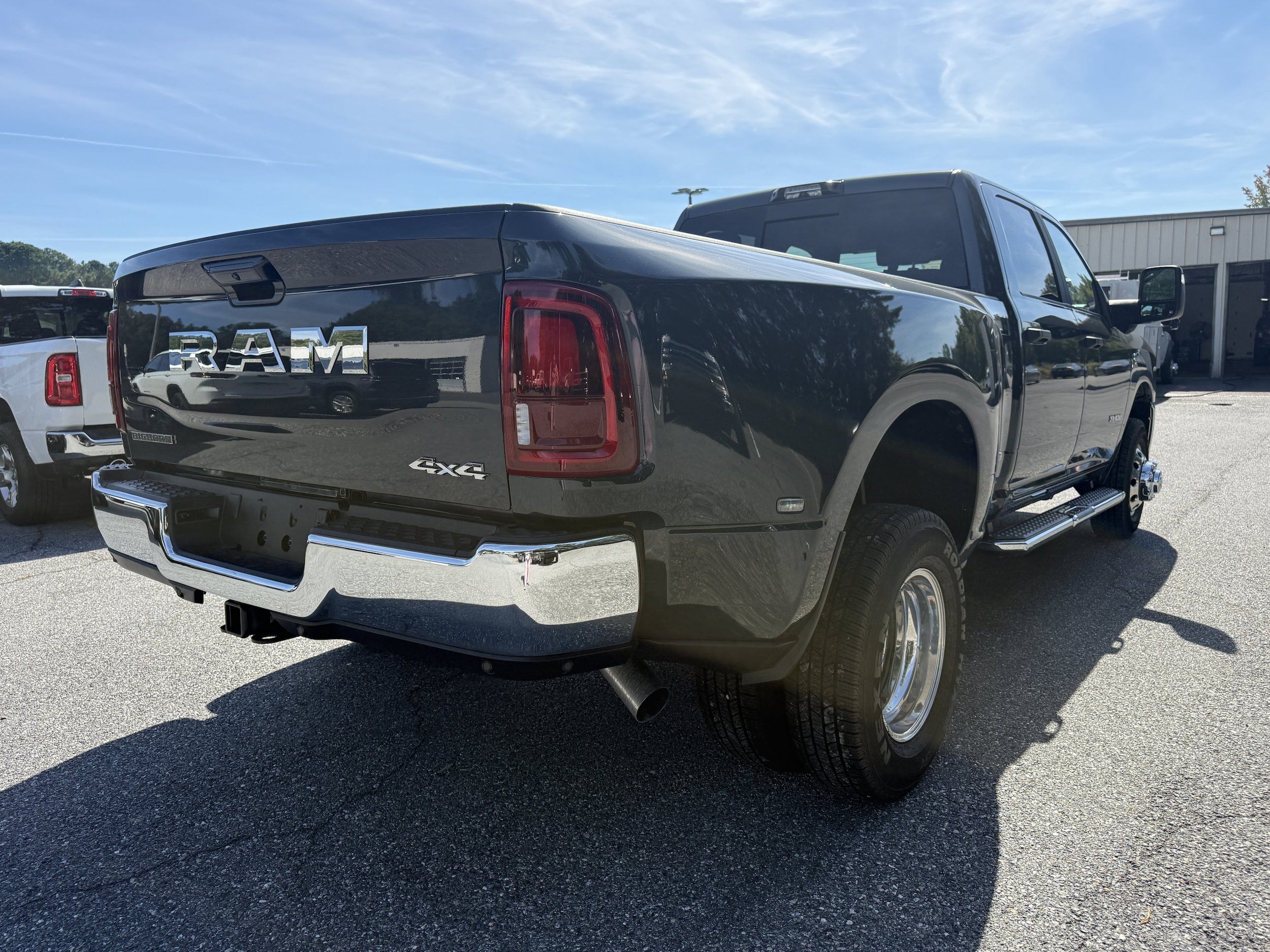 New 2026 RAM 3500 Big Horn AWD/4WD image 7