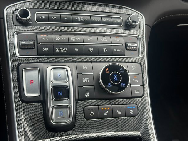 Used 2023 Hyundai Santa Fe Limited w/ Cargo Package image 30