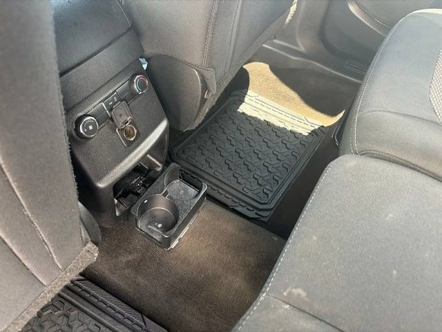 Used 2017 Ford Explorer XLT FWD image 32