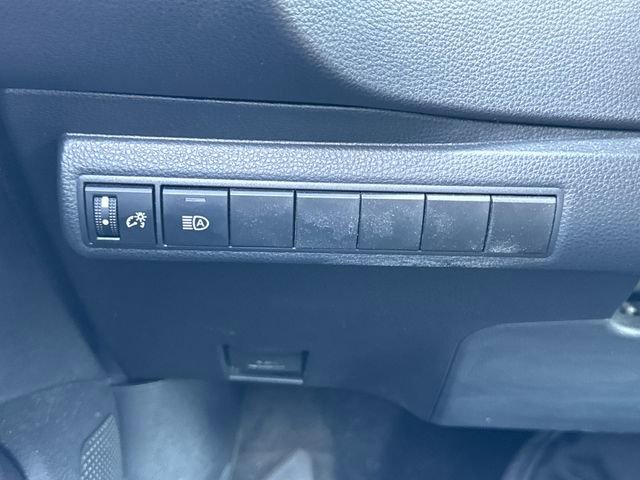 Used 2024 Toyota Corolla SE FWD image 30