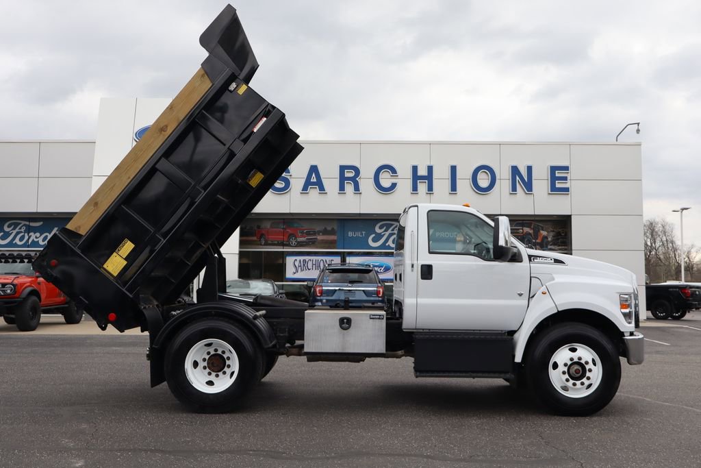 Used 2025 Ford F650 2WD Regular Cab Super Duty image 4
