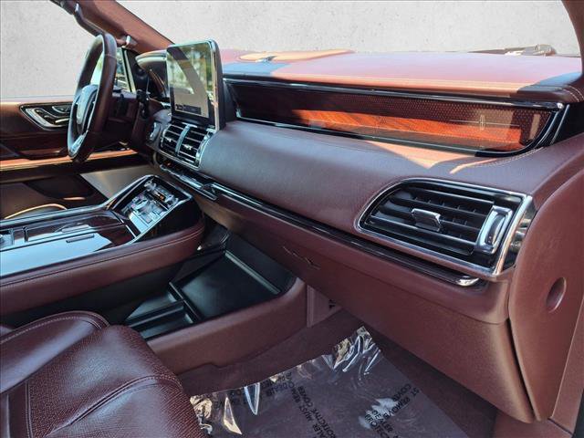 Used 2018 Lincoln Navigator Black Label w/ Cargo Package AWD/4WD image 23