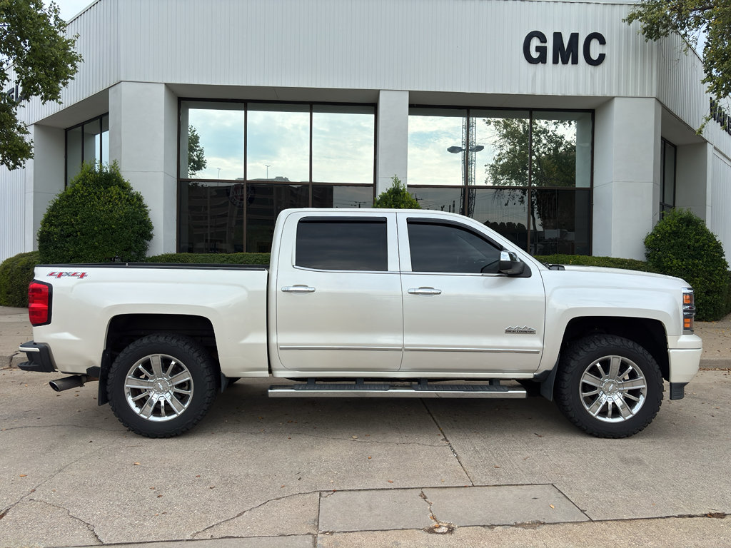 Used 2015 Chevrolet Silverado 1500 High Country w/ High Country Premium Package AWD/4WD image 9