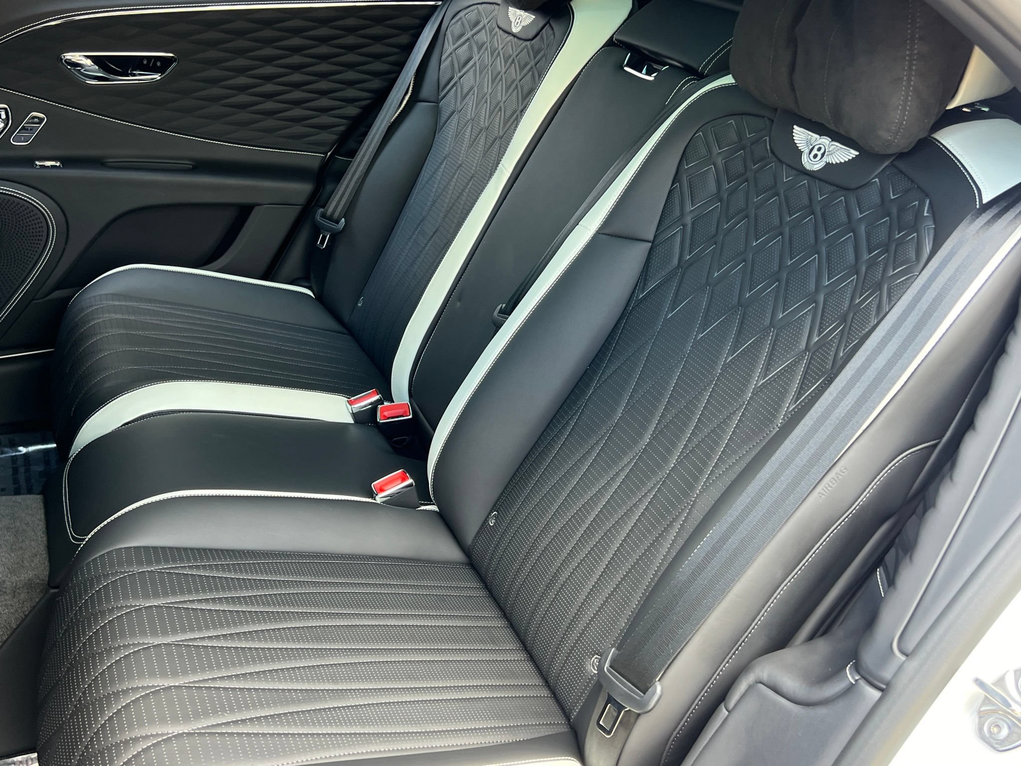 Used 2023 Bentley Flying Spur W12 AWD/4WD image 19