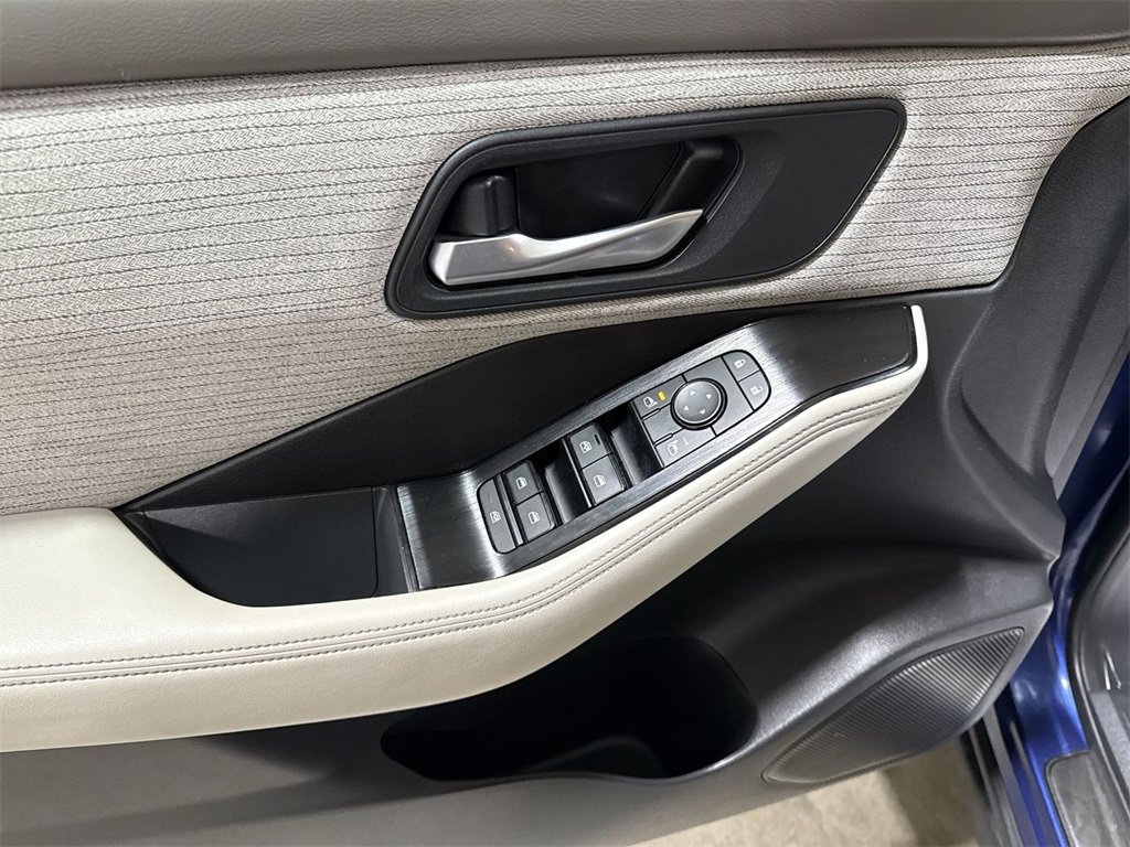 Used 2021 Nissan Rogue SV image 20