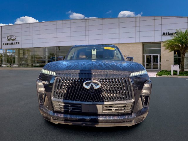 Certified 2025 INFINITI QX80 Luxe AWD/4WD image 3
