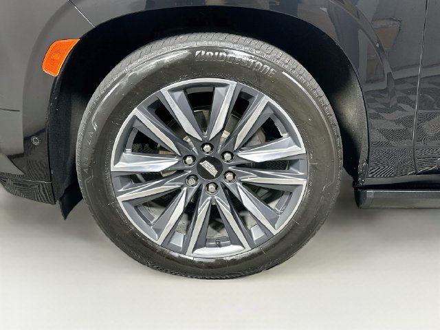 Used 2023 Cadillac Escalade ESV Sport w/ Touring Package AWD/4WD image 40