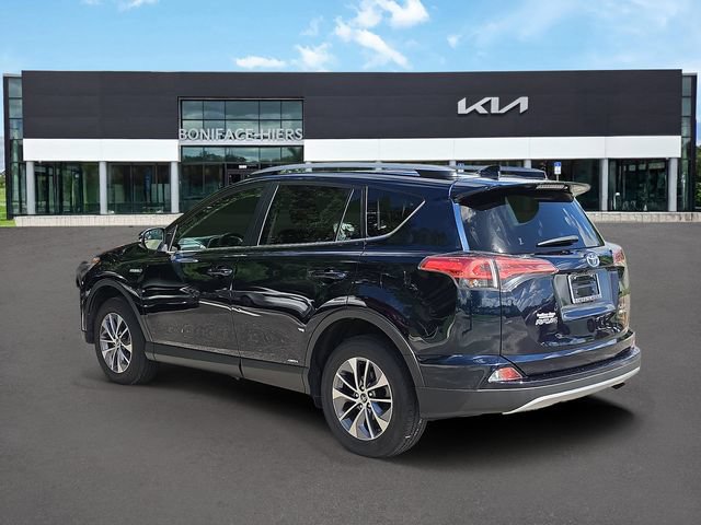 Used 2017 Toyota RAV4 XLE w/ All Weather Liner Package AWD/4WD image 3