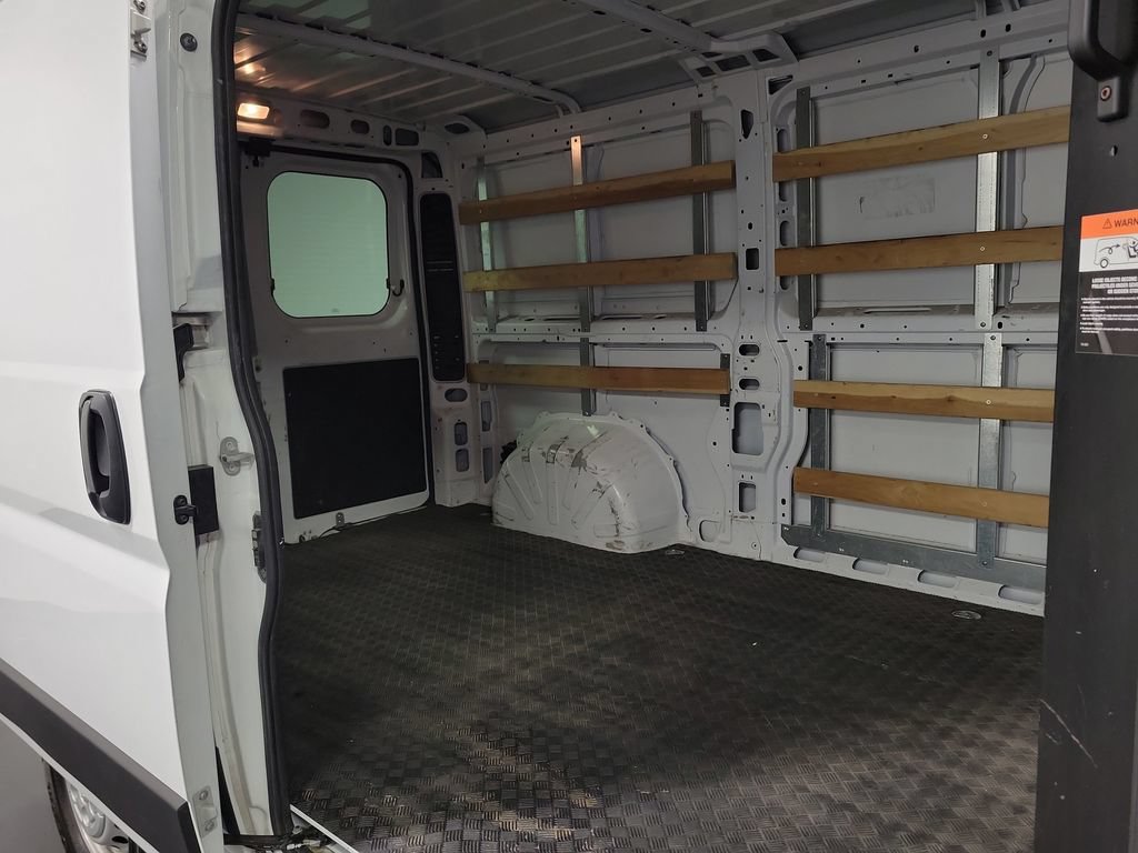 Used 2025 RAM ProMaster 2500 w/ U-Haul Equipment Group FWD image 23