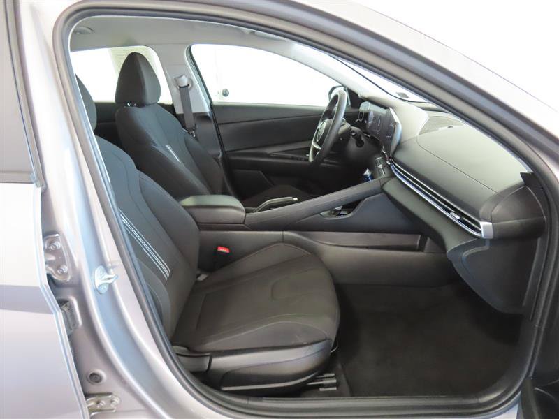 Used 2024 Hyundai Elantra SEL FWD image 34