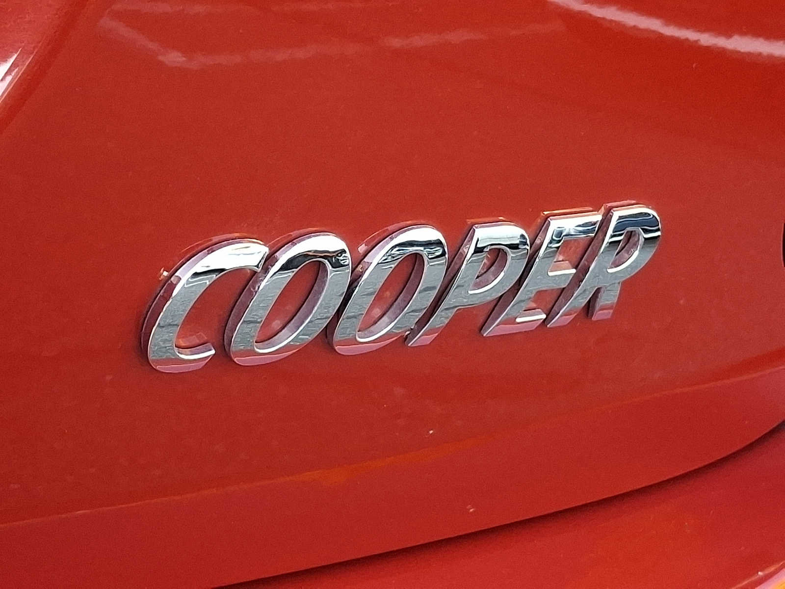 Used 2015 MINI Cooper 4-Door Hardtop image 28