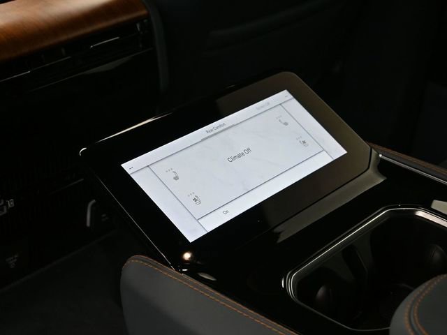 Used 2024 Jeep Grand Wagoneer L Series III image 21