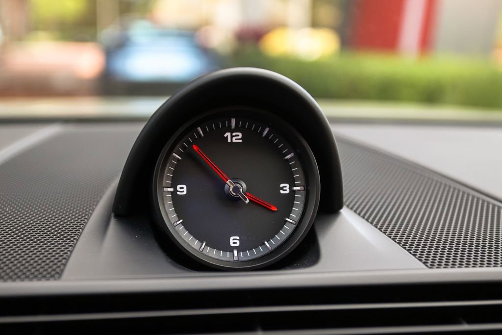 Used 2023 Porsche Panamera Platinum Edition image 29