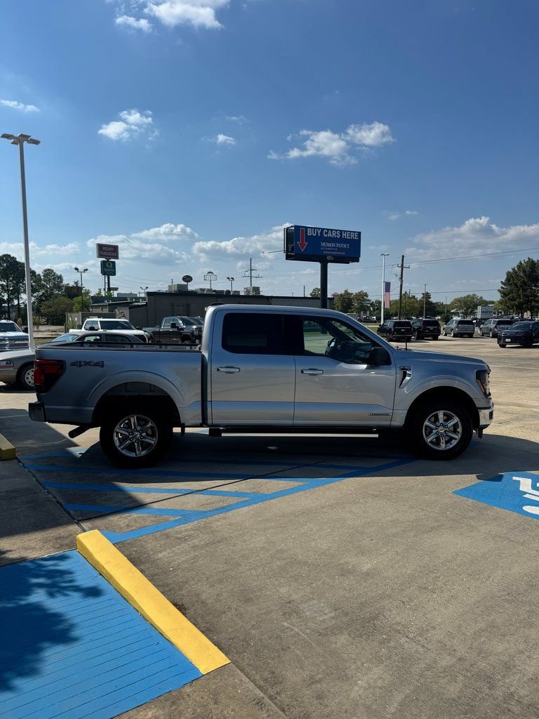 Used 2024 Ford F150 XLT w/ Mobile Office Package image 4