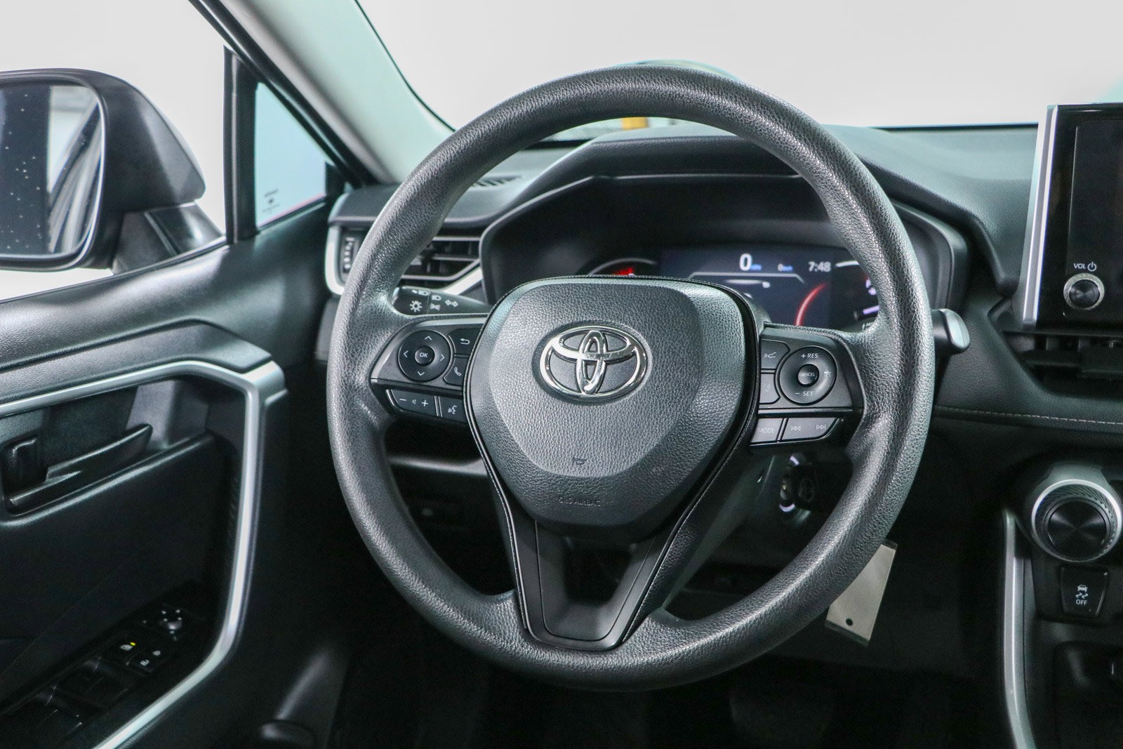 Used 2024 Toyota RAV4 LE FWD image 12