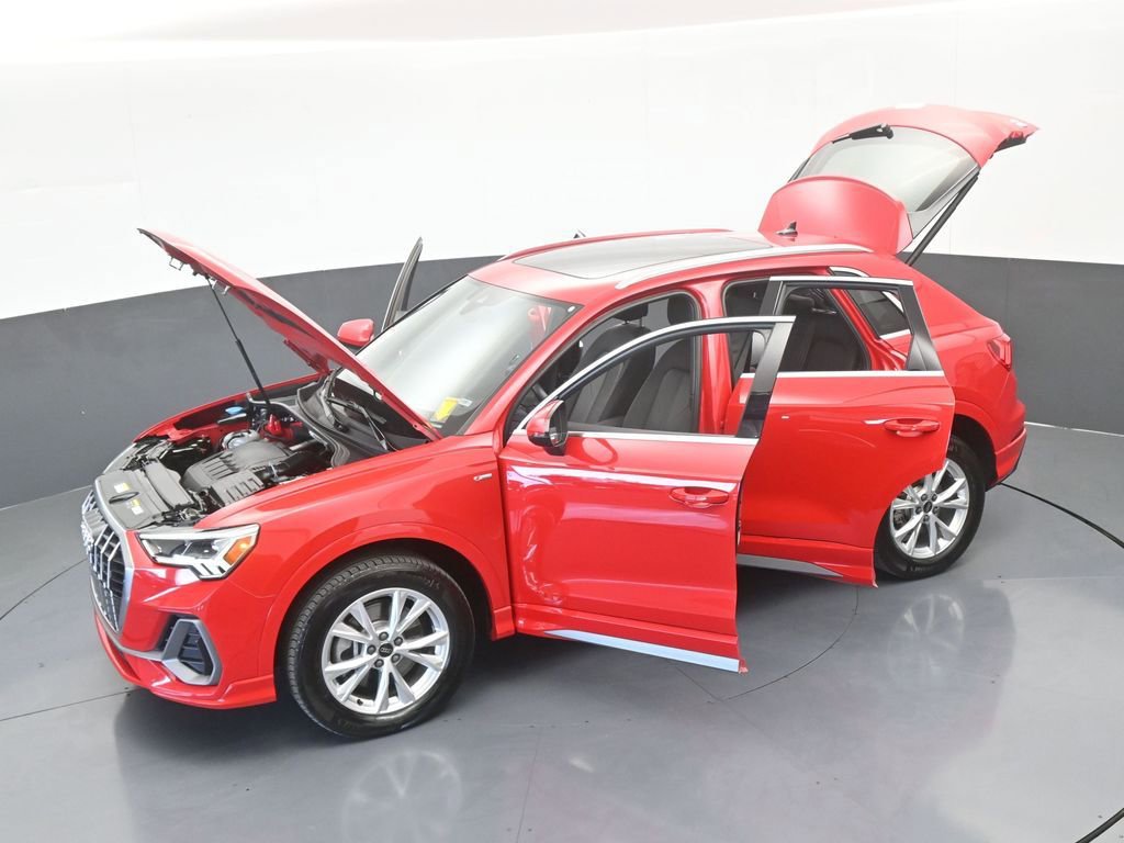 Used 2025 Audi Q3 2.0T Premium image 59